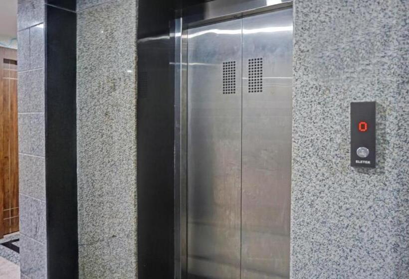 ホテル Prem Residency