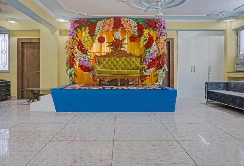 ホテル Prem Residency