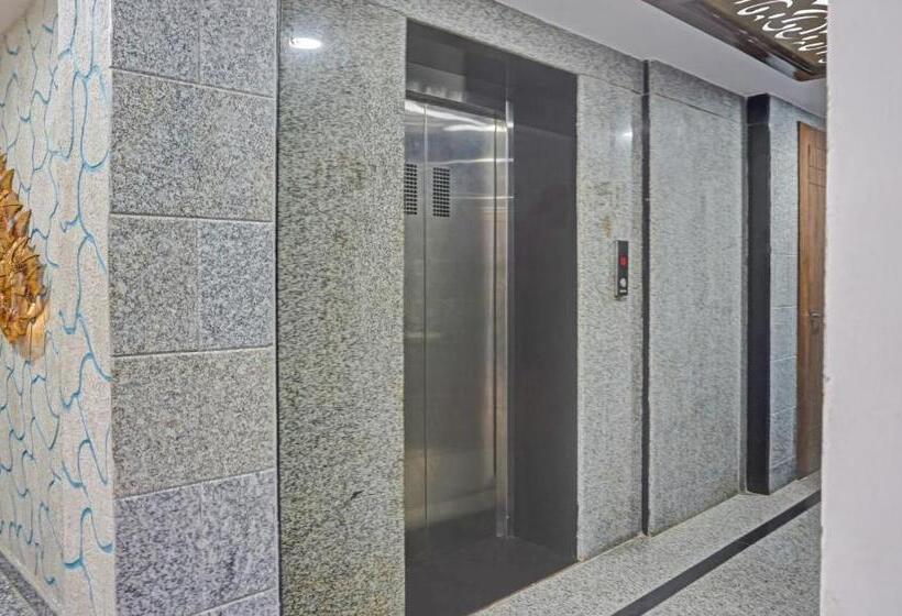 ホテル Prem Residency