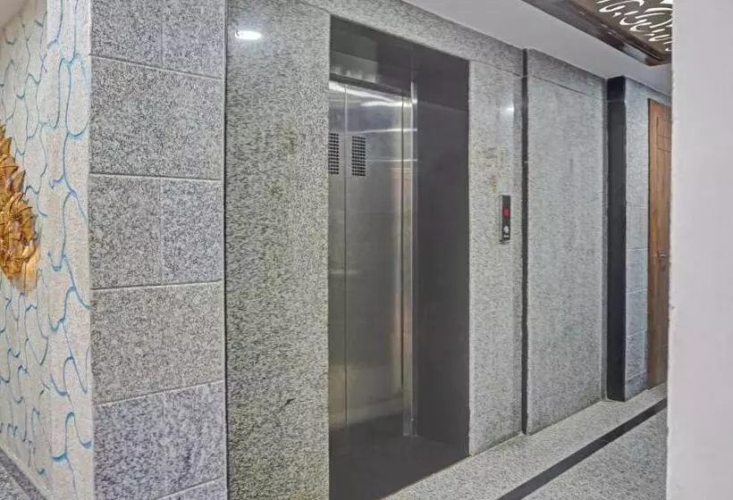 ホテル Prem Residency