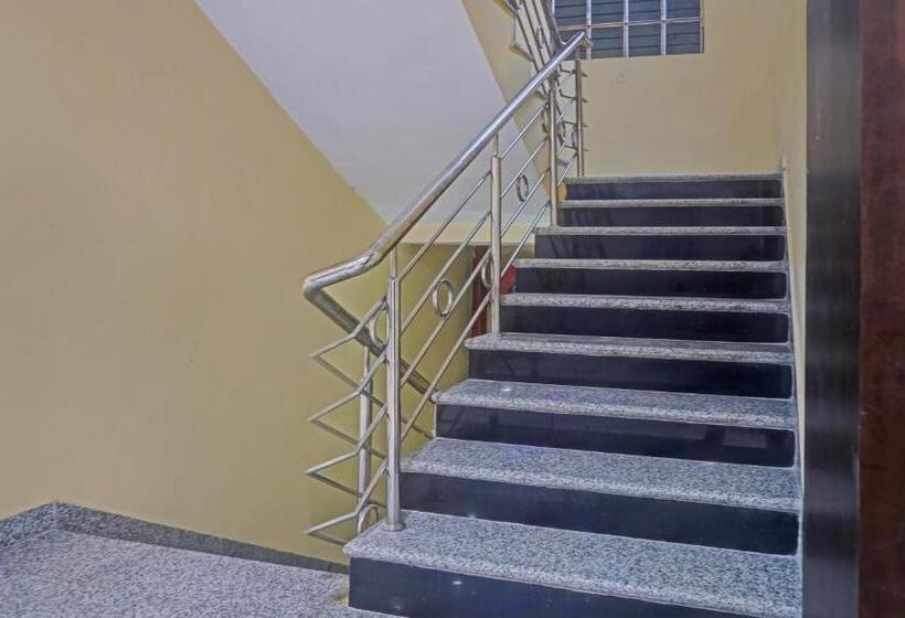 ホテル Prem Residency