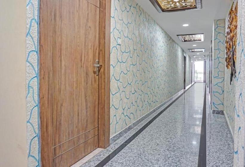 ホテル Prem Residency