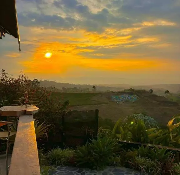 Majatalo La Puesta Del Sol