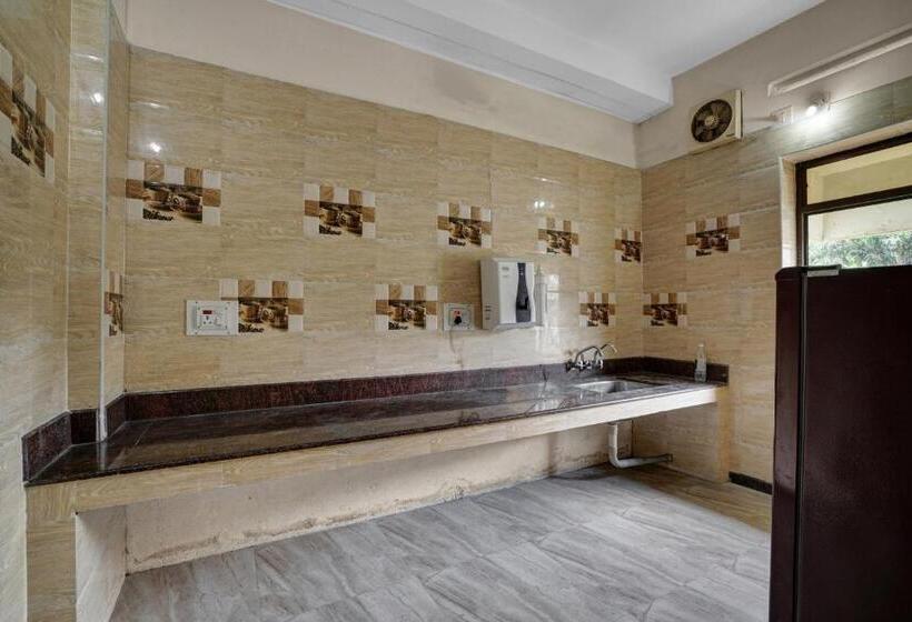 فندق Collection O Lala Homes