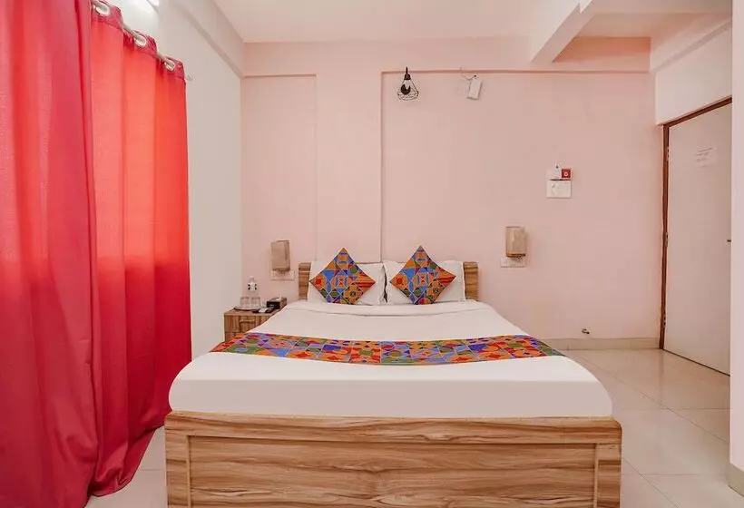 Super Hotel O Kharadi Pune