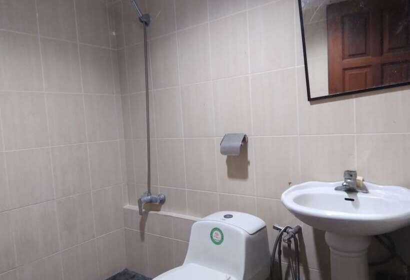 Otel Oyo 90376 Centre Point