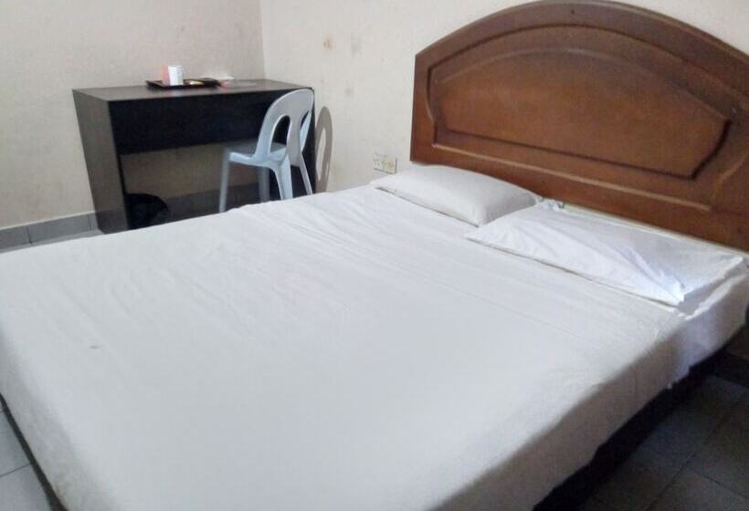 Otel Oyo 90376 Centre Point