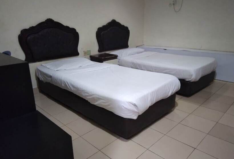 Otel Oyo 90376 Centre Point