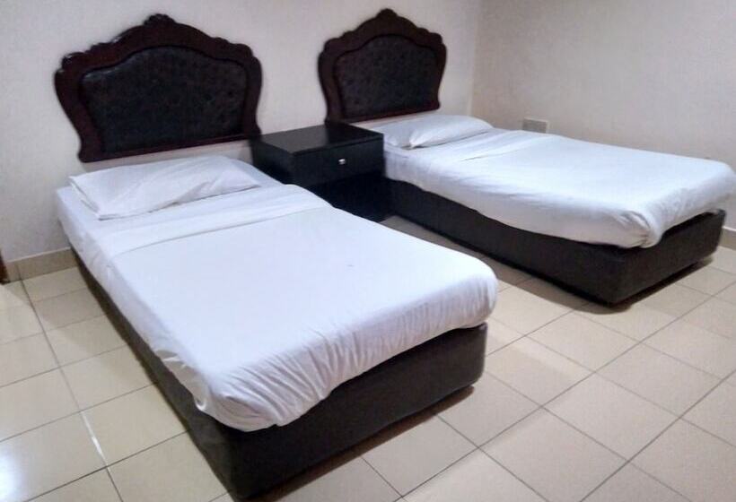 Otel Oyo 90376 Centre Point