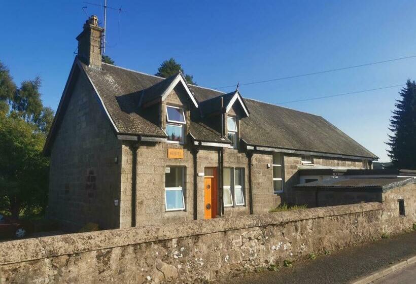 Dalwhinnie Old School Hostel