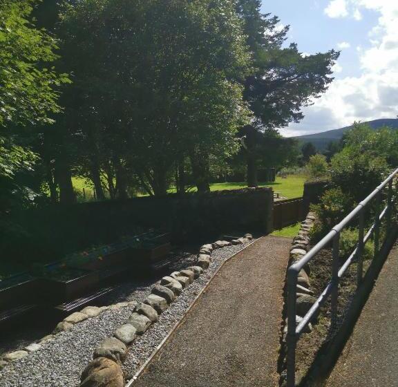 Dalwhinnie Old School Hostel