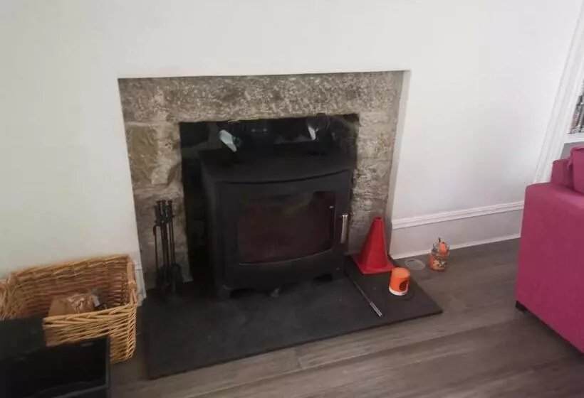 Dalwhinnie Old School Hostel