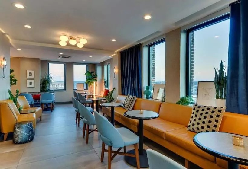 The Threefoot Hotel, Meridian, A Tribute Portfolio