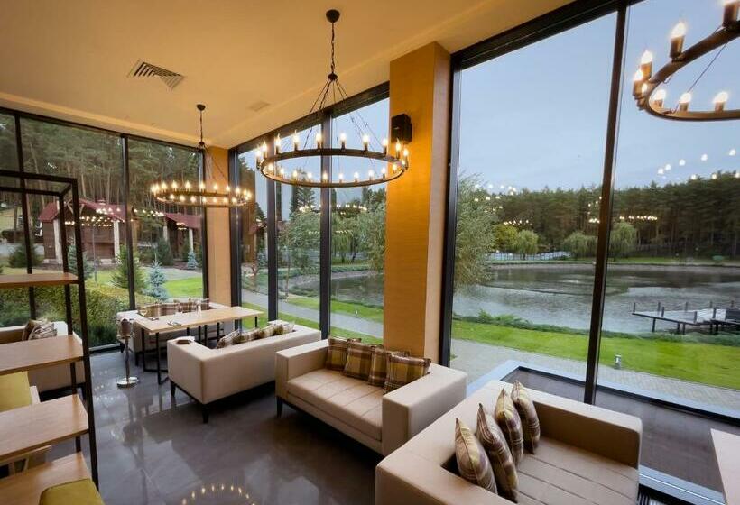 فندق Tita Family House