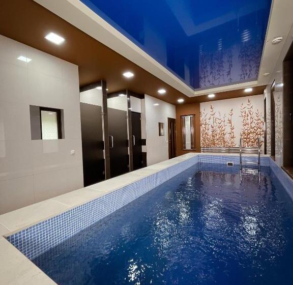 فندق Tita Family House