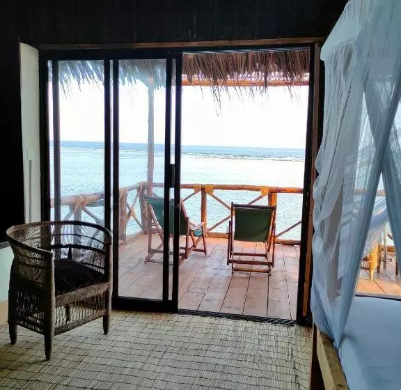 Mtende Beach Bungalow Océan View