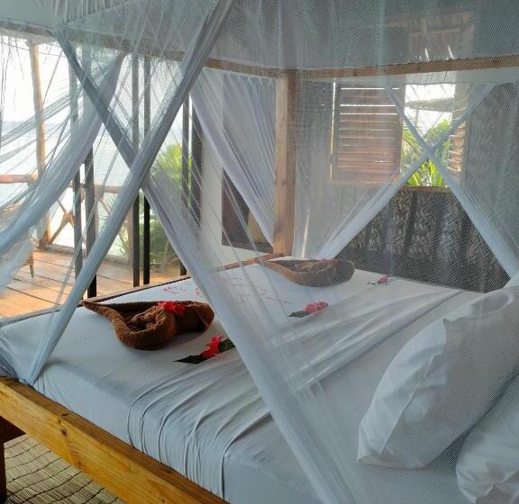 Mtende Beach Bungalow Océan View