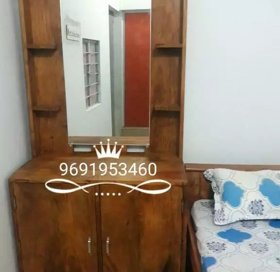 پانسیون Mahadev Guest House