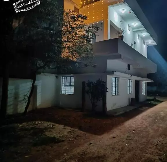 پانسیون Mahadev Guest House