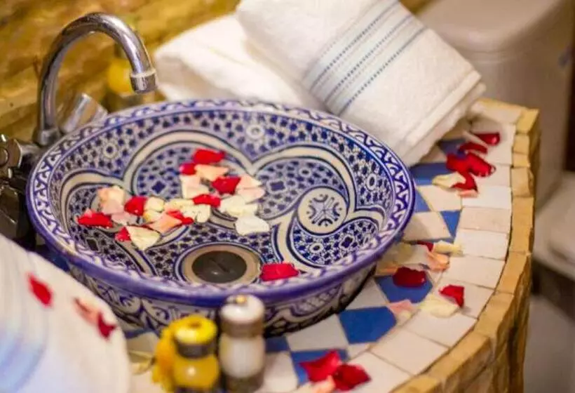 پانسیون Riad Rayhana
