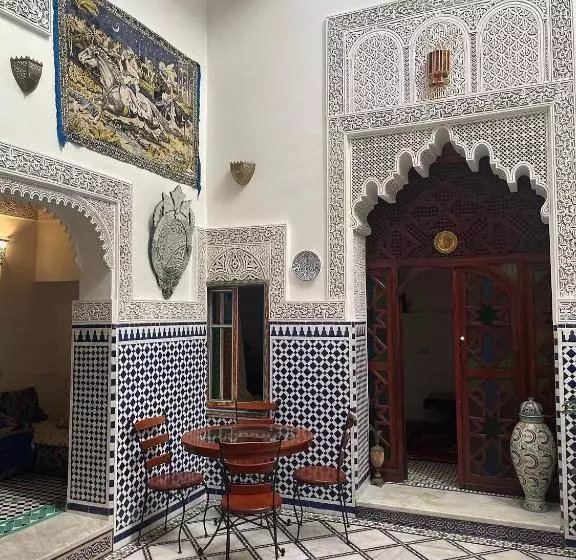 پانسیون Riad Rayhana