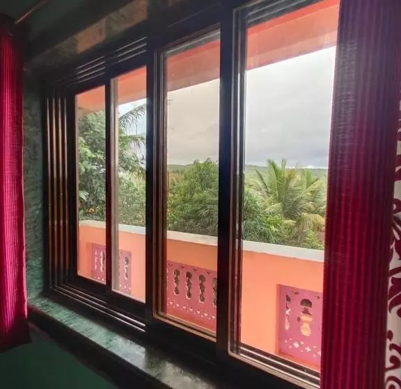 ペンション Shanti Guest House