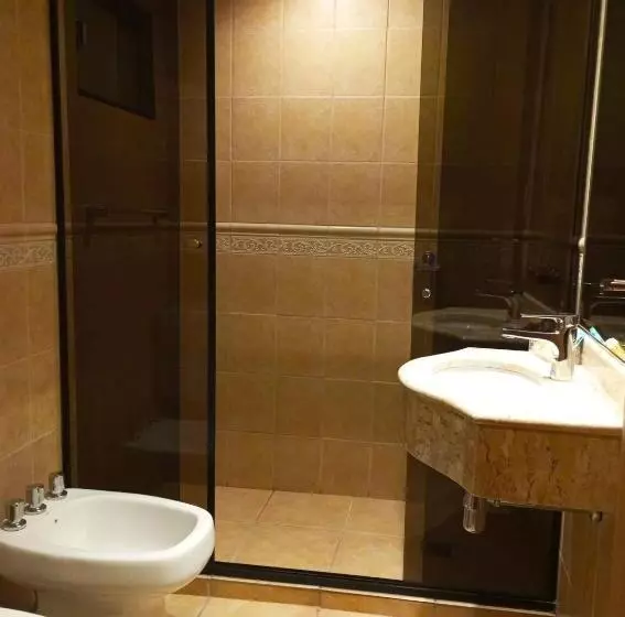 هتل Bristol Asuncion