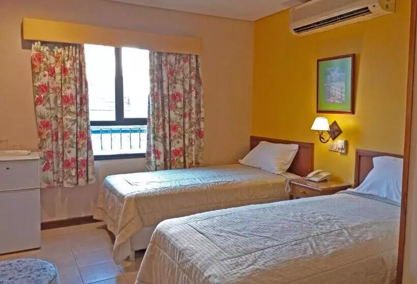 هتل Bristol Asuncion