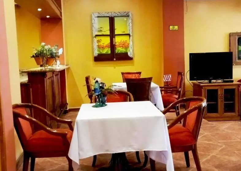 هتل Bristol Asuncion