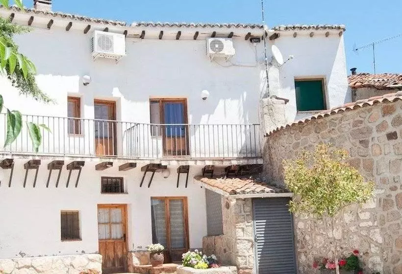 Rural Don Alvaro De Luna