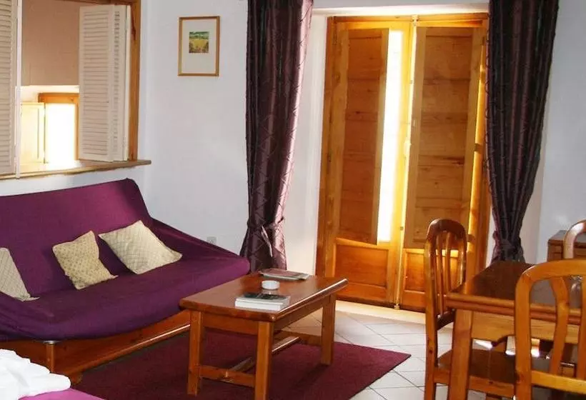 Rural Don Alvaro De Luna