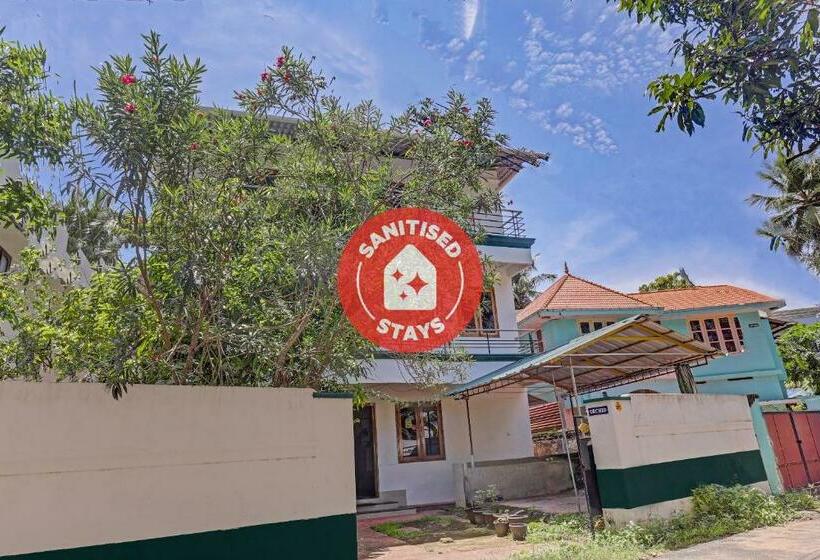 Hotel Collection O 83346  Violet  Near Infosys  Technopark Trivandrum