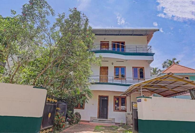 Hotel Collection O 83346  Violet  Near Infosys  Technopark Trivandrum