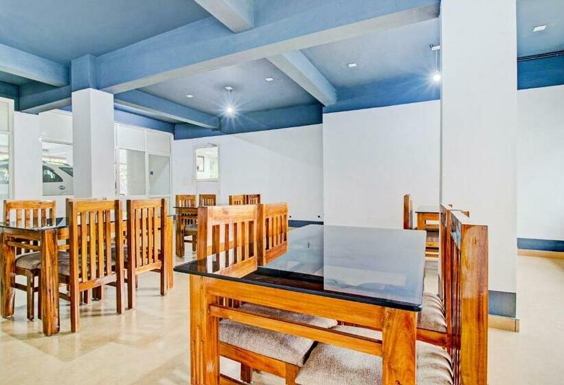 Hotel Collection O 83346  Violet  Near Infosys  Technopark Trivandrum