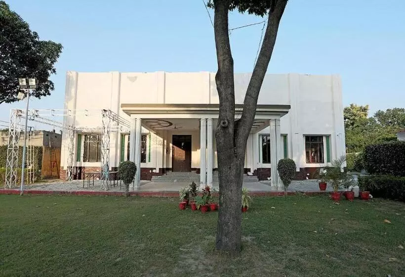 Hotelli O Surprise Farm House