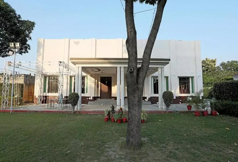 Hotelli O Surprise Farm House