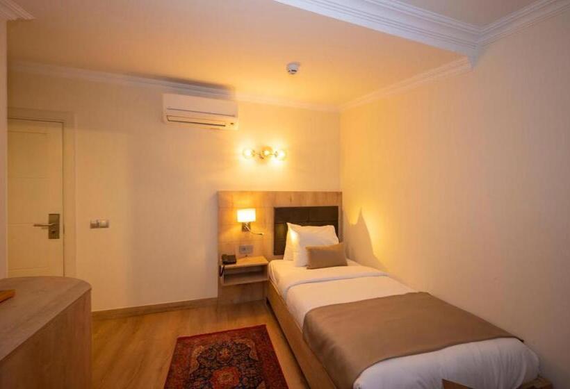 ホテル Porta Romanos