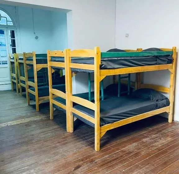 ペンション Avokanto Hostel