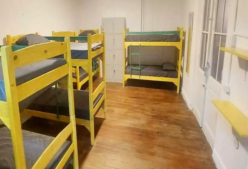 ペンション Avokanto Hostel