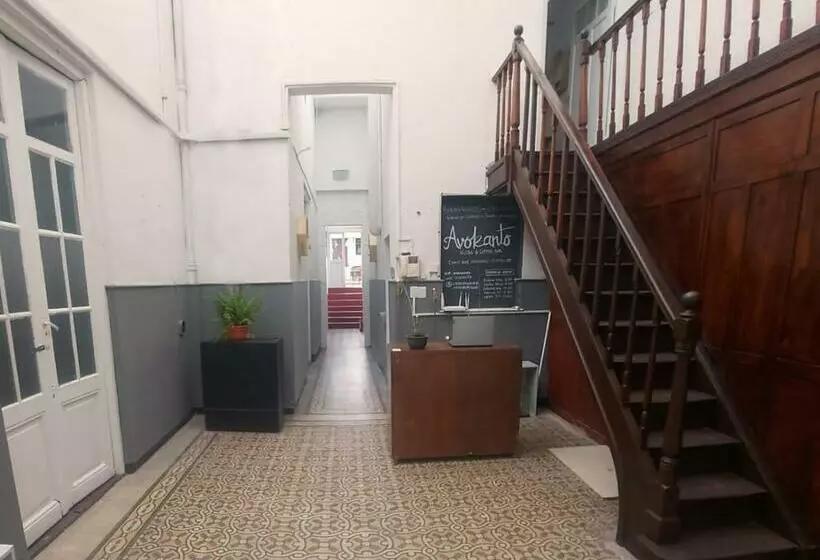 ペンション Avokanto Hostel