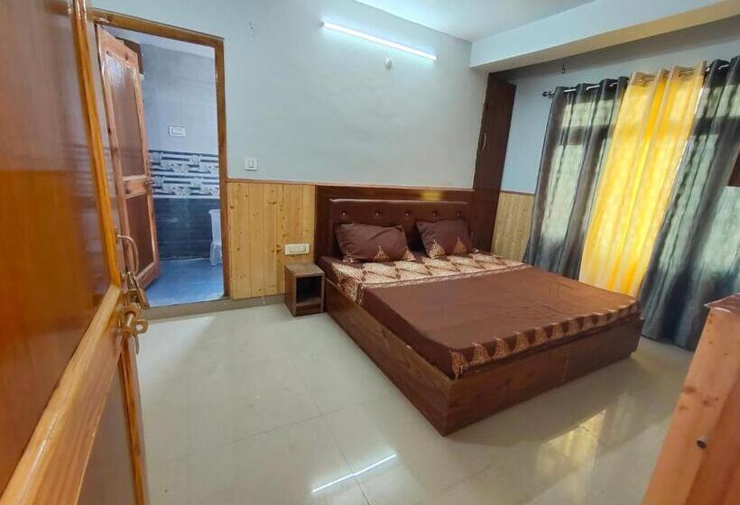 Pension Kailash View Sarahan