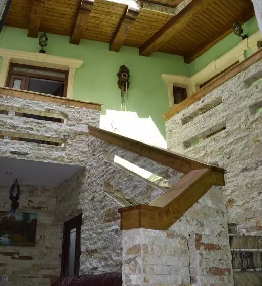 Hotelli Pensiunea Nobil Medieval