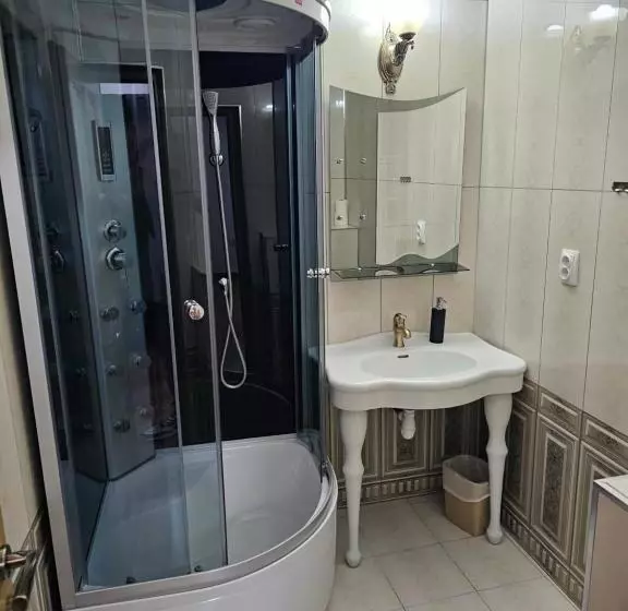 Hotelli Pensiunea Nobil Medieval