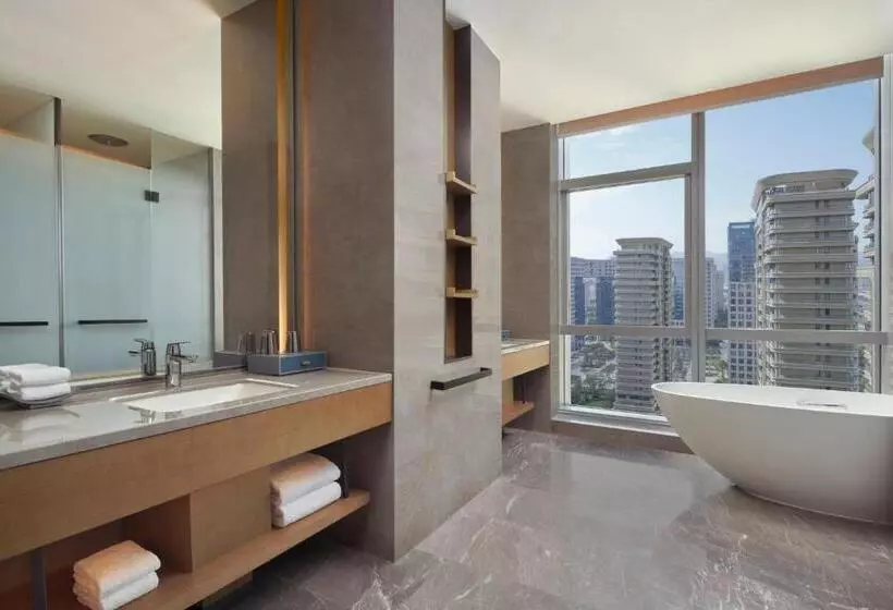 هتل Courtyard By Marriott Wenzhou Yueqing