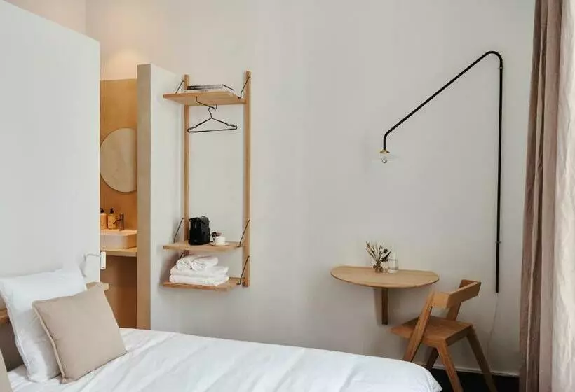 ホテル Edgar Guesthouse