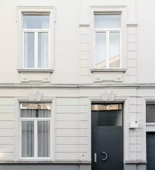 ホテル Edgar Guesthouse