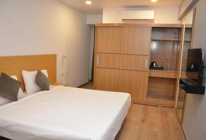 酒店 Lords Eco Inn Belagavi