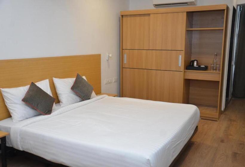 酒店 Lords Eco Inn Belagavi