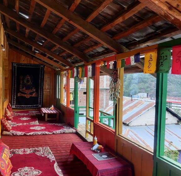 בית מלון כפרי Mountain View Guesthouse And Cafe