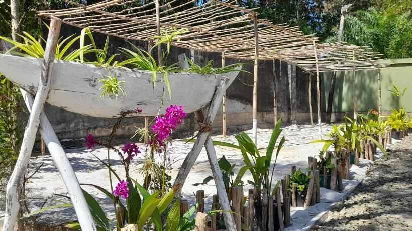 هتل The Sanctuary Lodge